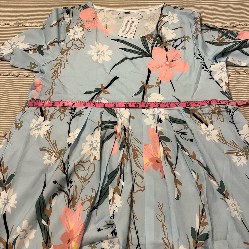 NWT Floral Midi Dress with Pockets Size Large - Picture 5 of 8